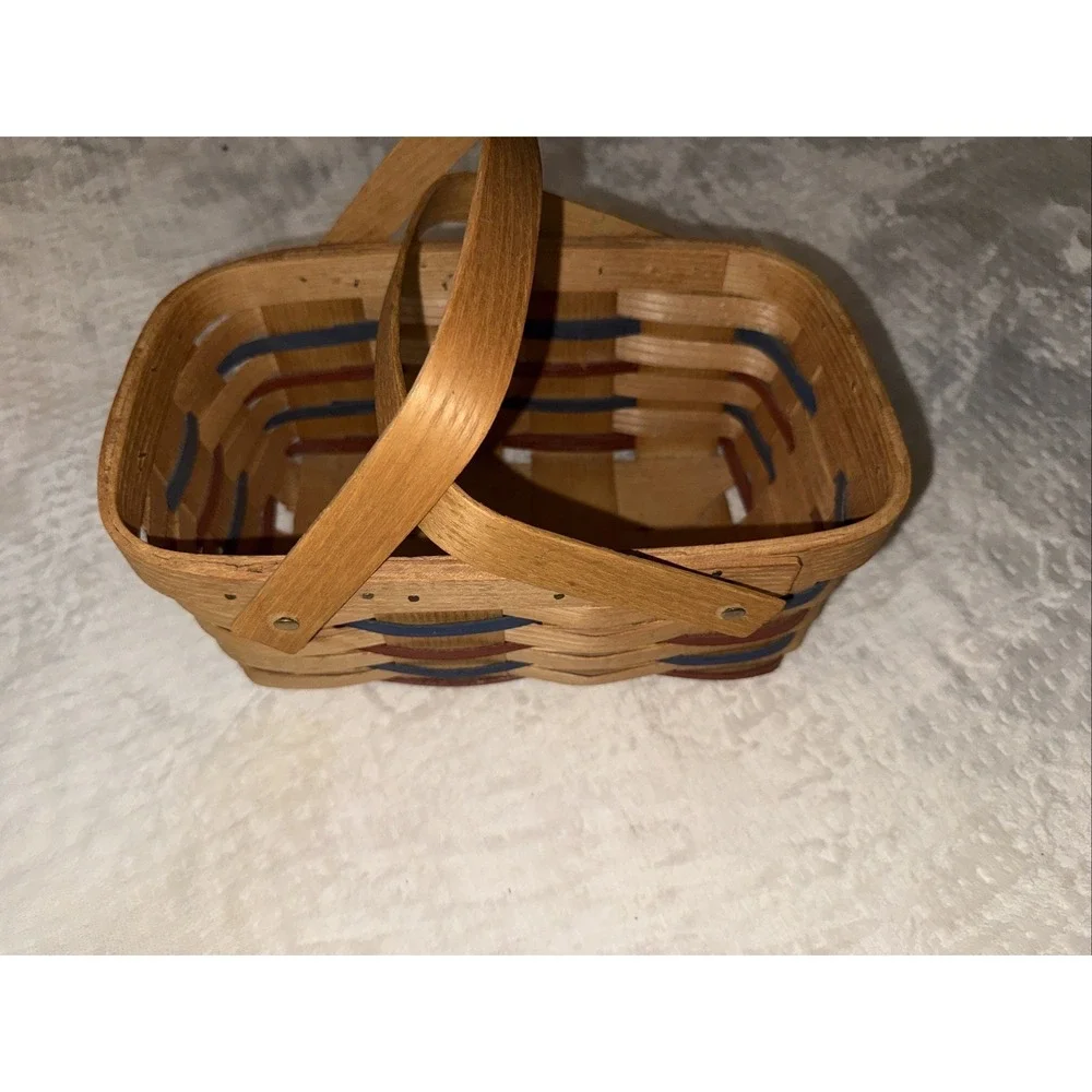 Peterboro sweatbrier basket